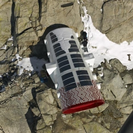 山边的悬臂-阿尔卑斯山上的圆形住宅