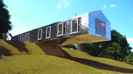 您敢住？英国萨福克-悬臂式房子