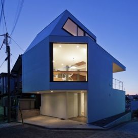 日本建筑师-东京的房子顶楼