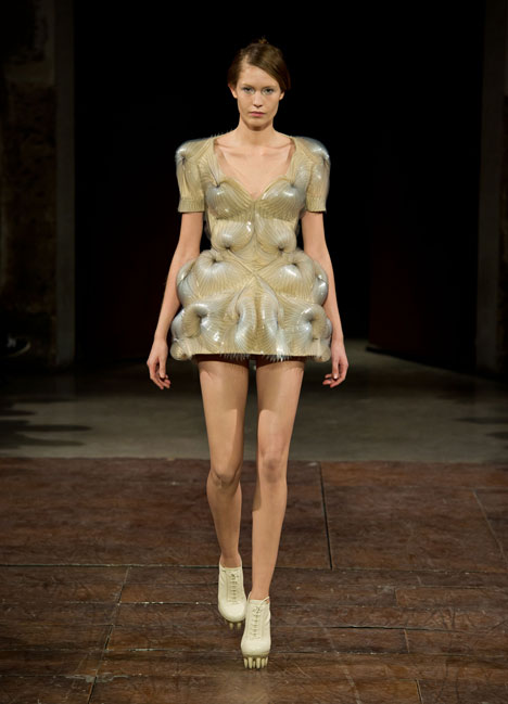 2012米兰时装设计师-八爪高跟鞋---酷图编号970253