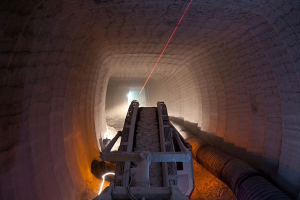 盐矿工人-意大利-西西里岛的白金-米兰Antonino Savojardo摄影师作品---酷图编号41