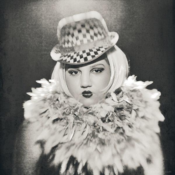 印度孟买Manoj Jadhav摄影师作品-“小丑”角色黑白人像---酷图编号2