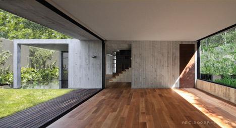 墨西哥城直线玻璃和混凝土块重叠房子建筑---酷图编号11