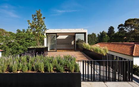 墨西哥城直线玻璃和混凝土块重叠房子建筑---酷图编号3