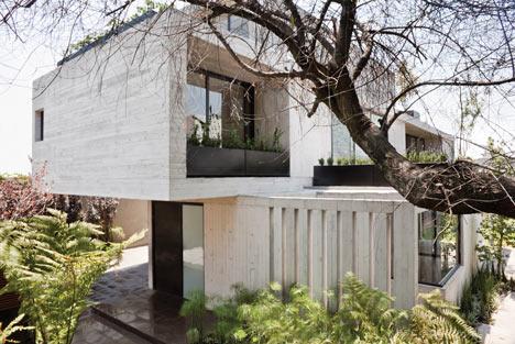 墨西哥城直线玻璃和混凝土块重叠房子建筑---酷图编号1