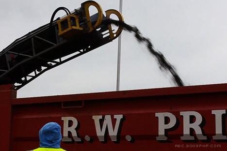 布莱顿大学毕业生Josh Bitelli-家具-花瓶-椅子---酷图编号1000428