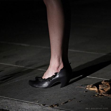 秋天的落叶-Tracey Neuls鞋类工业设计师作品---酷图编号7