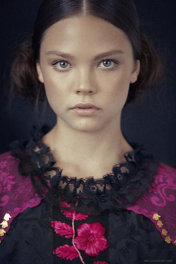 ELLE全家福-保加利亚索非亚Antonia Yordanova摄影师作品---酷图编号6