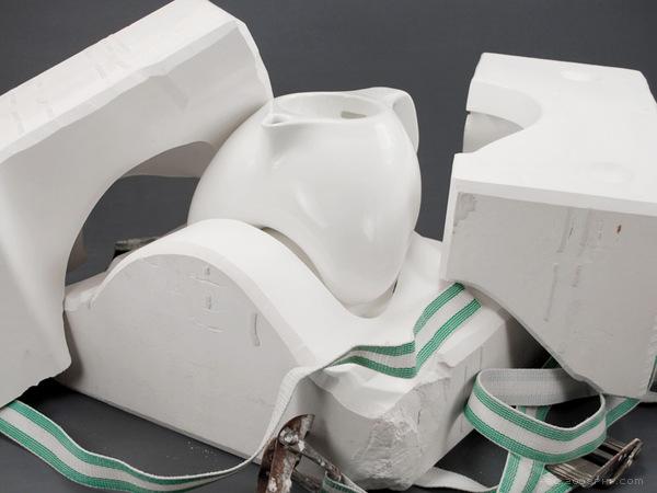 鼎壶-三条腿的Tripot Teapot陶瓷茶壶-美国Matthew Pauk工业设计师作品---酷图编号1017630