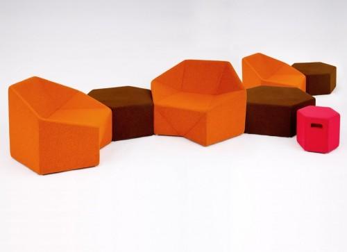 六角座椅-美国纽约Incorporated家具设计师作品,体现了灵活性和模块化。由一个无背长椅,凳子,或椅子可以合并成任意数量的位置,具有无限的扩展景观---酷图编号3