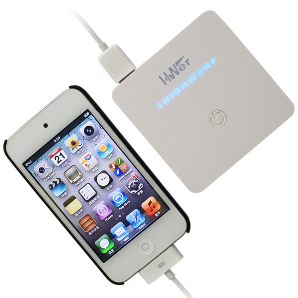 只有手掌一半大小的苹果外部电池充电器-美国纽约Morewer电子产品设计师作品图片