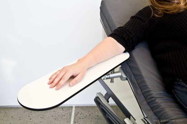 医疗输液架升降床配件-英国伦敦Alexander Wastney家居设计师作品---酷图编号9