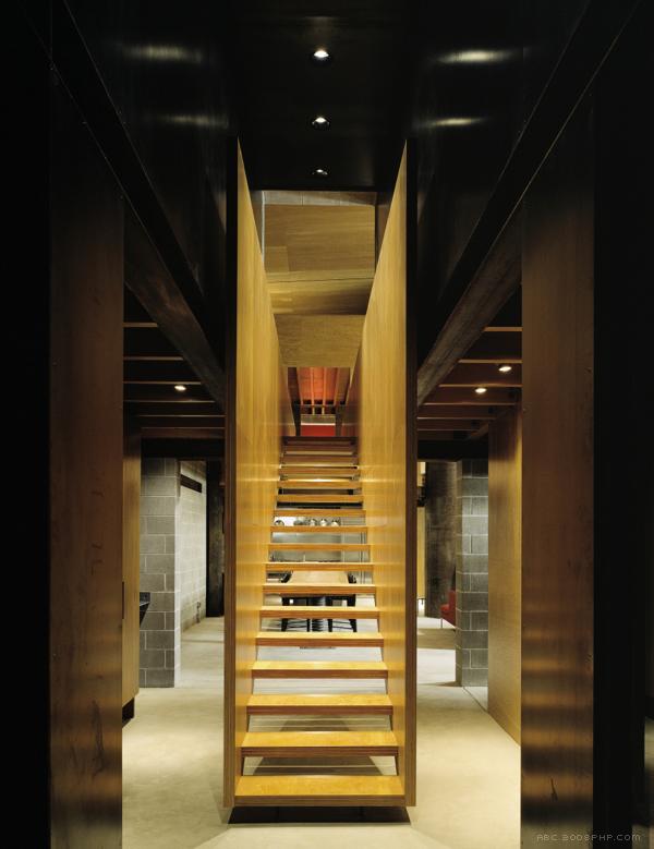 树林湖畔旁的Chicken Point客舱建筑-美国Tom Kundig建筑师作品---酷图编号1030423