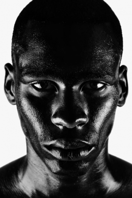 油性的身体-黑人