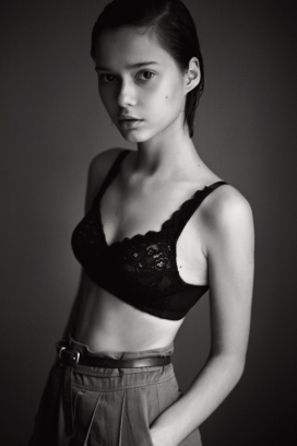 Sonia & Ania-乌克兰基辅Julia Che摄影师作品