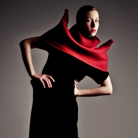 时尚设计师ljiljanamajkić-夸张的几何轮廓时装-女装