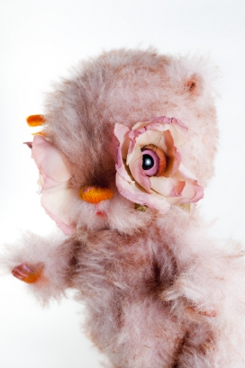 独眼泰迪熊玩具娃娃