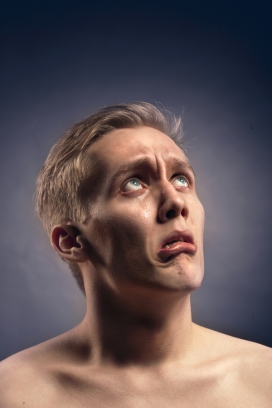 丹麦David Bauer摄影师作品-哭的表情
