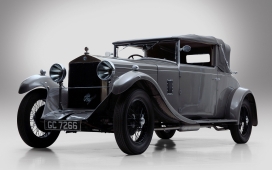 高清晰老阿尔法罗密欧老爷车壁纸