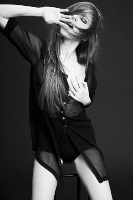 BACK TO BASIC-伦敦摄影师Antonina Dolani作品