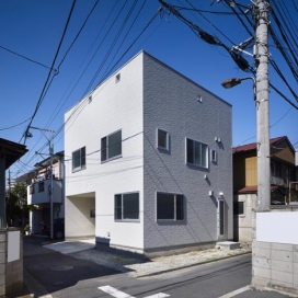 日本东京建筑Naf工作室-设计带攀岩墙的房子