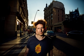 街头步行者-西班牙巴塞罗那Albert Jódar摄影师作品