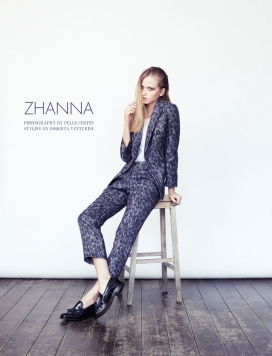 Zhanna独家拍摄时装的故事