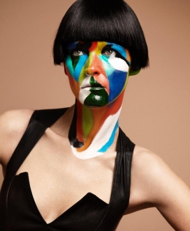 Carmen Kass变脸杂志纪梵希时装写真