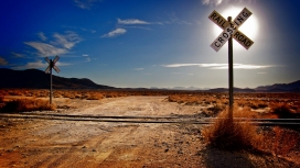 高清晰铁路道口-风向路标