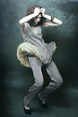 女人的画-VIE杂志-美国Emily Soto摄影师作品