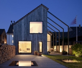 “半成品”的办公居住个性建筑-佛罗里达州Oppenheim and Huesler建筑事务所作品，瑞士北部18世纪的建筑