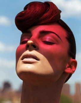 天台拍摄惊人红色人像时装秀-Nadine Naue