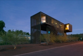沙漠中的钢构房屋-Blank建筑工作室作品