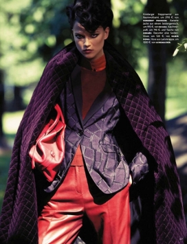 一个晴朗的秋天-时尚德国Kasia Struss女装