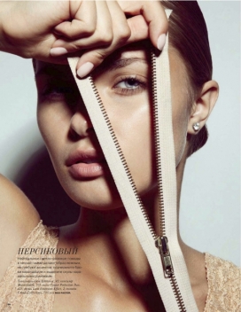 https://www.2008php.com/俄罗斯时髦闪光灯和华丽的珠宝-Anna Rudenko人像商业欣赏