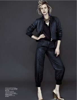 朱莉娅-运动时装设计