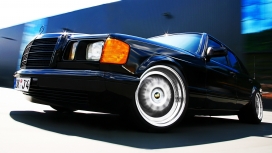 高清晰1991mercedes梅赛德斯奔驰560se汽车壁纸