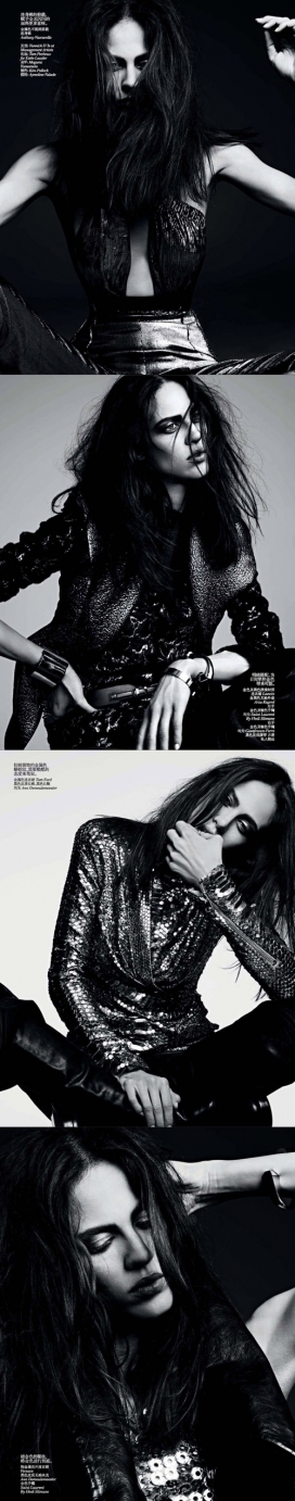 黑暗之星-艾米丽・瓦兰德苏莱曼时尚中国