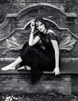 纯粹的哥特优雅的时装风格