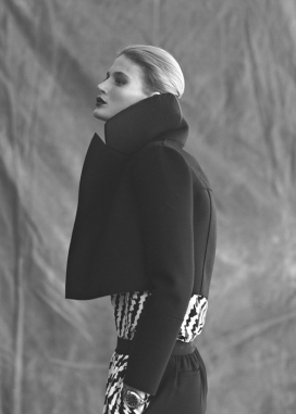 季节之星-时尚芭莎土耳其，美丽永恒的金发碧眼