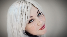 美丽的金发碧眼的密切白发美女壁纸