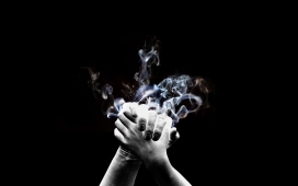 握手的热情-烟雾