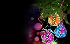 高清晰美丽的圣诞装饰挂球