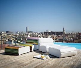 阳台上的游牧人座位躺椅设计
