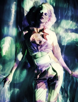 一个奇异金发女郎的故事-伊瑟林-意大利复古现代时尚人像