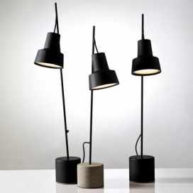 类似煤球底座金属色调细茎工作台灯设计-特拉维夫Nir Meiri设计师作品