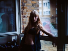 莫嘉娜-巴黎辉煌浪漫主义时尚女性街头摄影