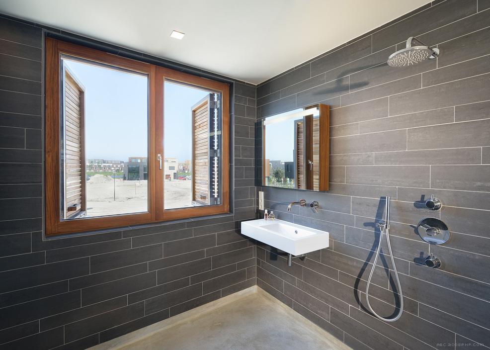 木条纹螺旋楼梯Rieteiland-oost别墅-荷兰阿姆斯特丹Egeon建筑事务所作品---酷图编号8