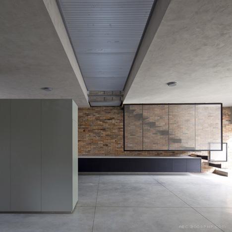 外露砖墙内饰ZBL House房屋建筑-以色列Paritzki & Liani建筑事务所作品---酷图编号1035825