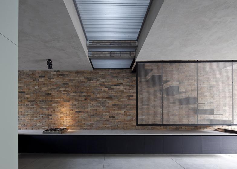 外露砖墙内饰ZBL House房屋建筑-以色列Paritzki & Liani建筑事务所作品---酷图编号1035826